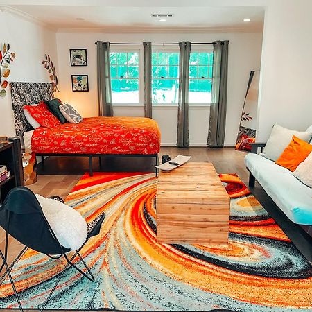 Cozy Guest House Studio Apartment Greensboro Luaran gambar