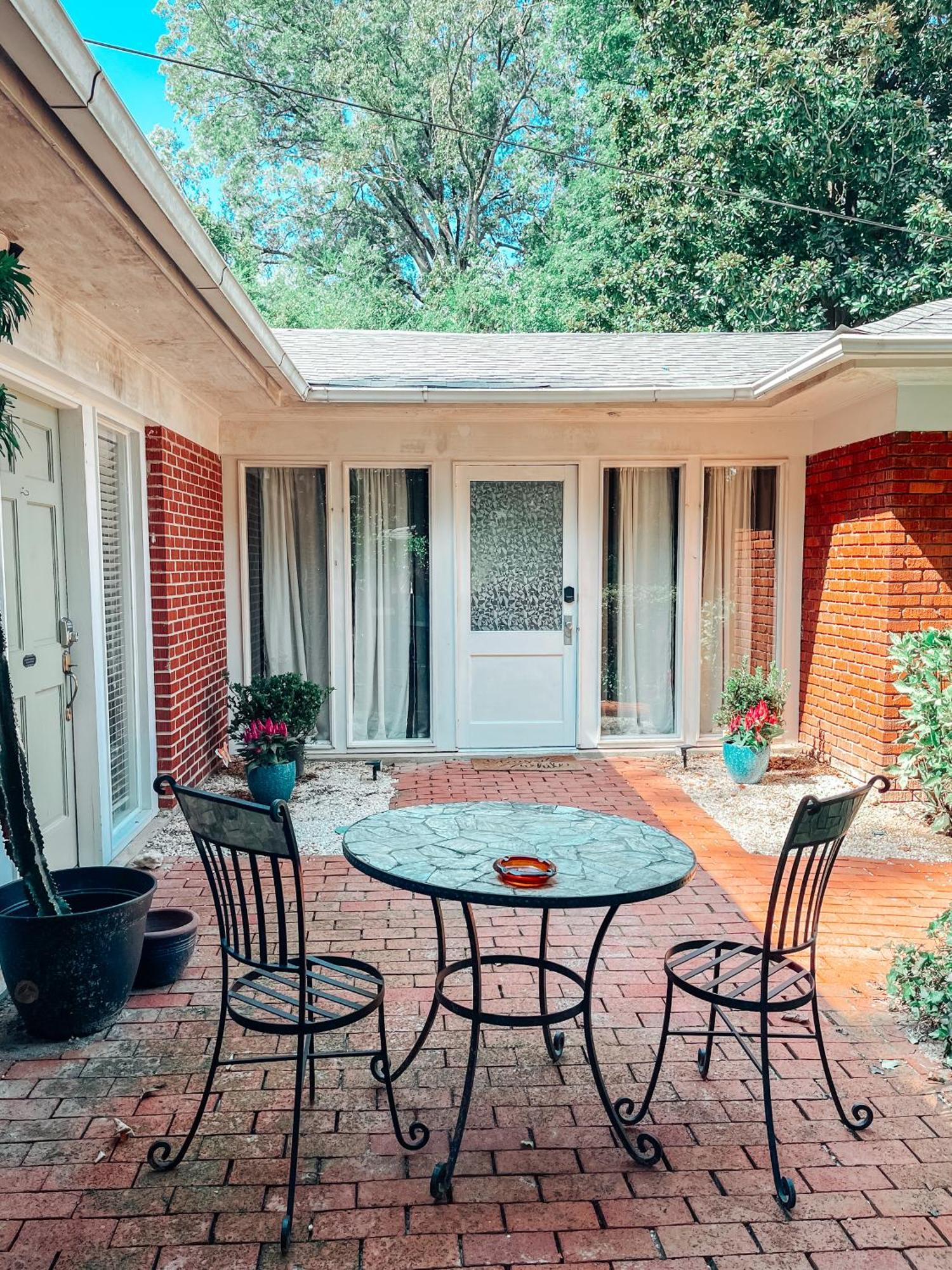 Cozy Guest House Studio Apartment Greensboro Luaran gambar